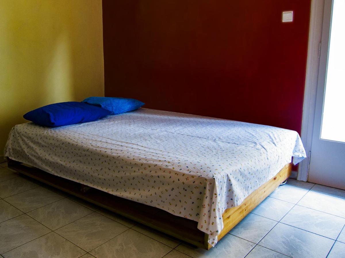 Birbili Youth Guest House Athen Exterior foto