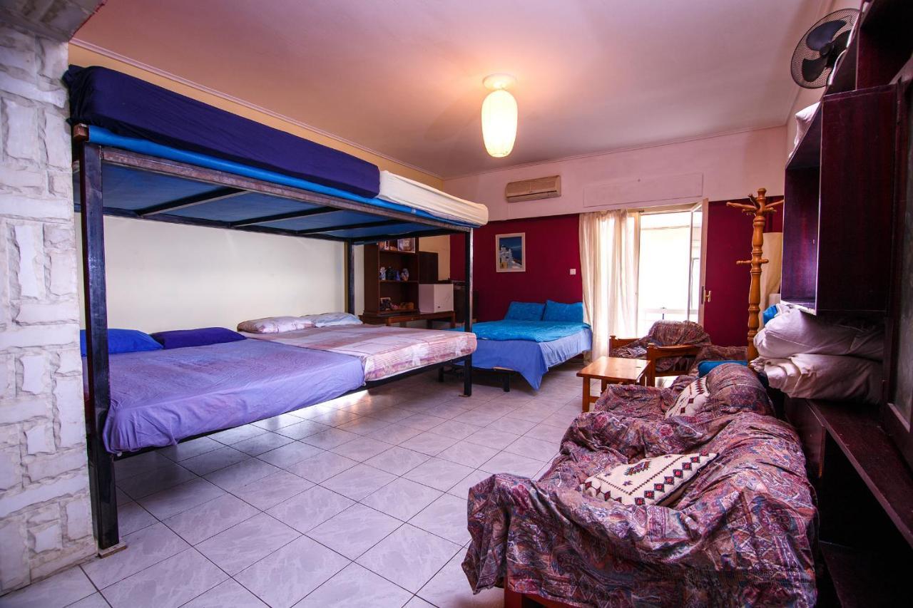 Birbili Youth Guest House Athen Exterior foto